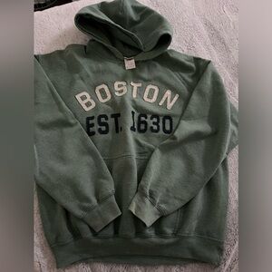 Gildan Boston Hoodie - Size M